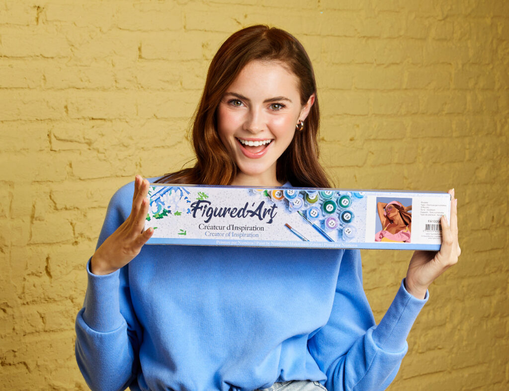 Fille embrassée par le soleil - Toile roulée