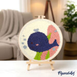 Punch Needle Baleine bleue souriante