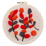 Punch Needle Branches colorées sur fond beige