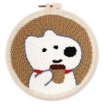 Punch Needle Chien blanc et café