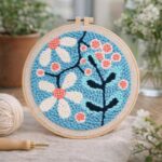 Punch Needle Explosion de Fleurs blanches