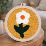 Punch Needle Jolie Fleur blanche